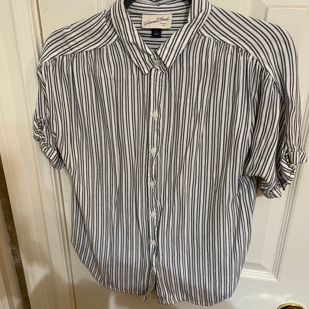 2/18- Universal Threads Boxy Button Down